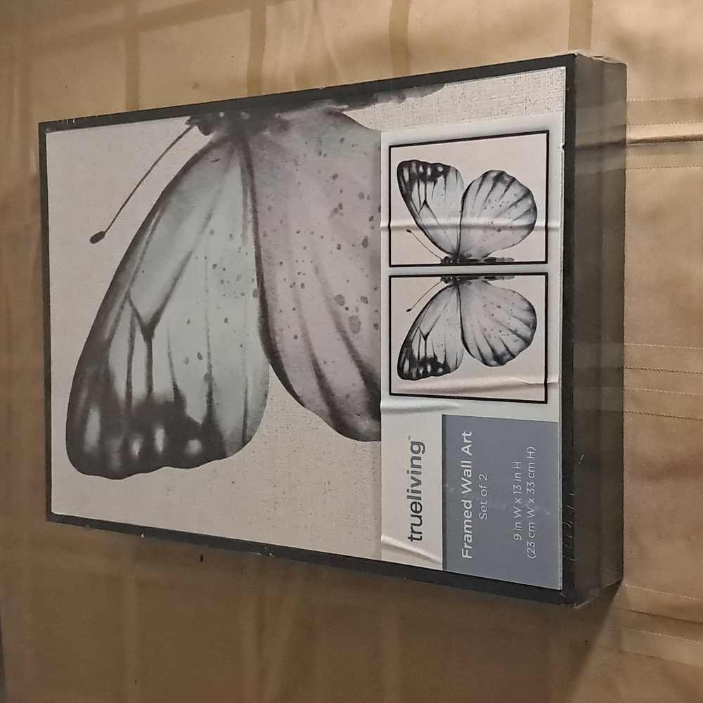 True Living Wall Art